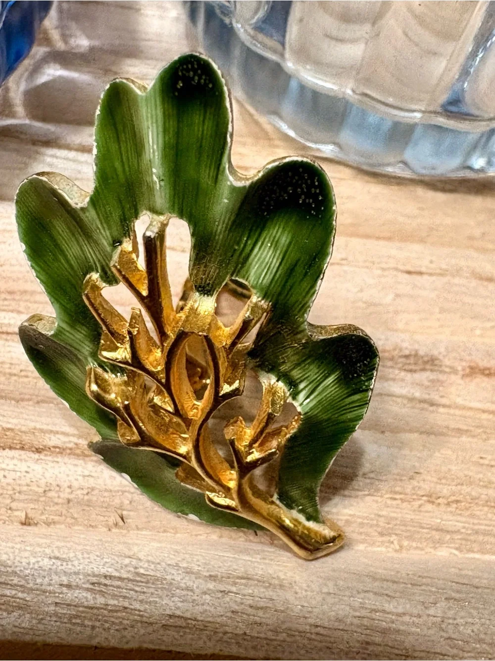 WOW! Stunning Sarah Coventry vintage clip earrings